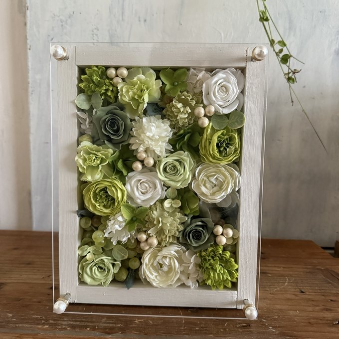white-green 3