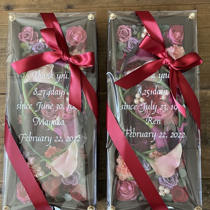 結婚式両親贈呈品 2個セット｜プリザーブドフラワーアレンジ 茶枠ロング〈ボルドーペア〉文字入れ 3
