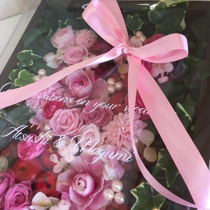 ウェルカムボード・結婚祝いに｜プリザーブドフラワーアレンジ 茶枠 アイビー〈ピンク〉文字入れ 2