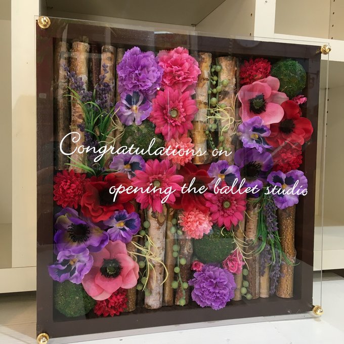 開店祝い・ウェルカムボード・結婚祝いに｜白樺×プリザーブドフラワー 茶枠〈ピンクパープル赤〉 3
