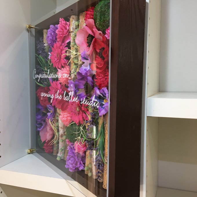 開店祝い・ウェルカムボード・結婚祝いに｜白樺×プリザーブドフラワー 茶枠〈ピンクパープル赤〉 4