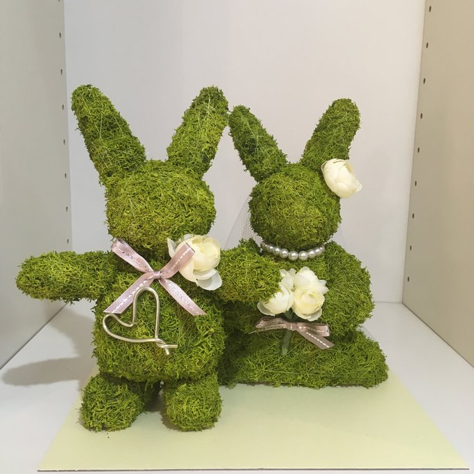 結婚祝い・ウェルカムスペースに｜ウェディングドール 苔ウサギペア2体セット アクリルプレート付き 4