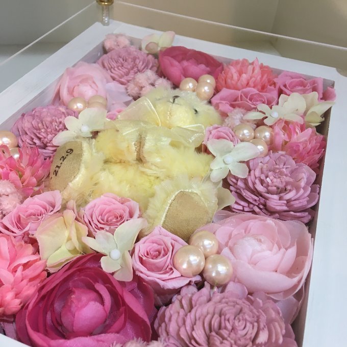 結婚祝い・開店祝いに｜白枠ウッドフレームフラワーギフト〈PinkBear〉 4