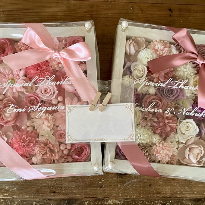 結婚式両親贈呈品 2個セット｜プリザーブドフラワーアレンジ 白枠〈ピンク＆ピンクパープル白〉文字入れ 2